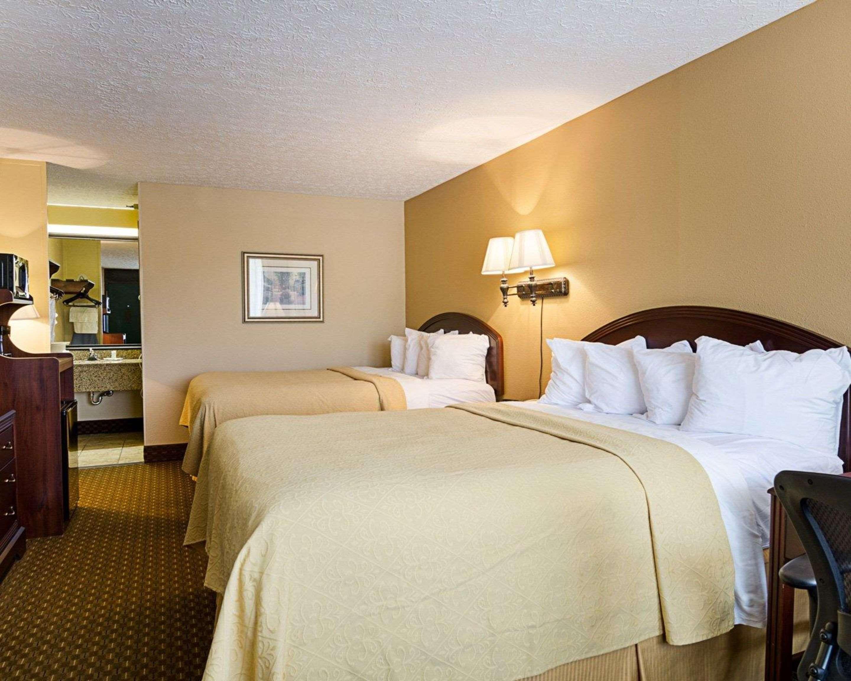 Quality Inn 刘易斯堡 外观 照片